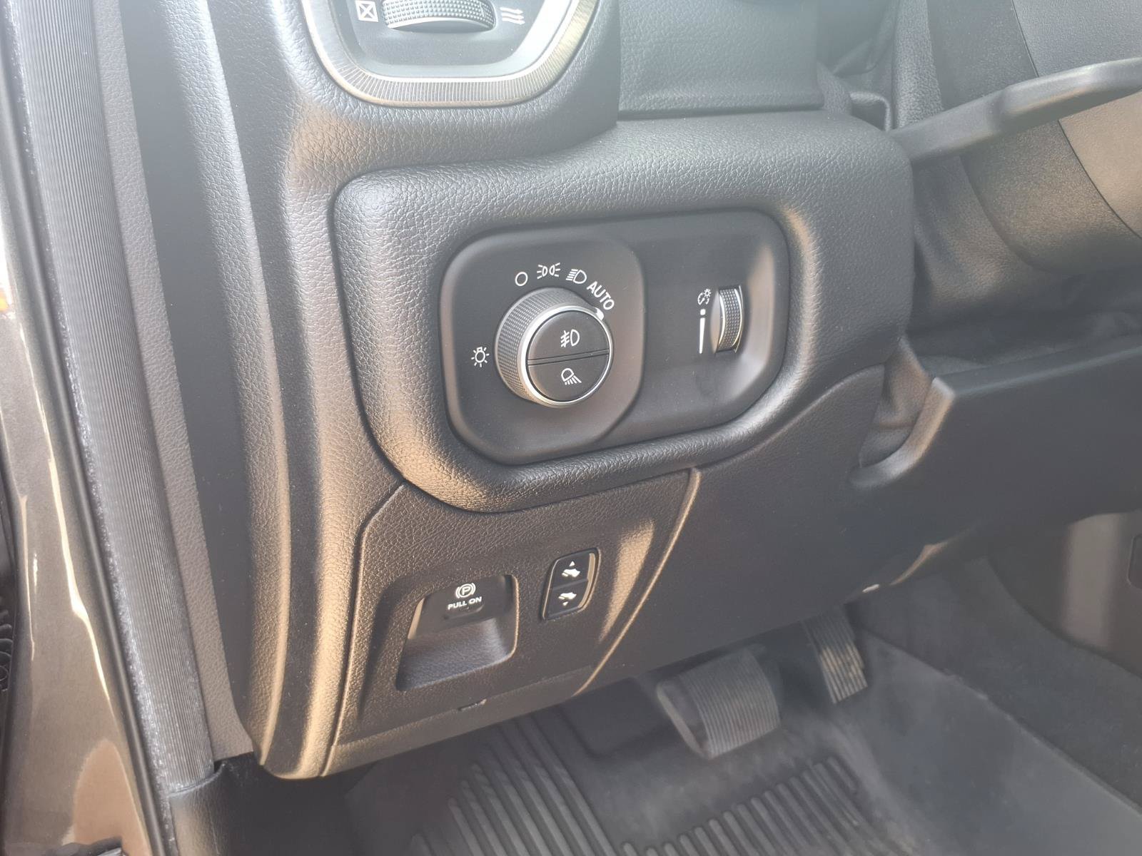 Used 2020 RAM 1500 Rebel w/ Rebel Level 2 Equipment Group AWD/4WD image 14
