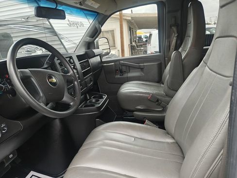 Used 2015 Ford F350 XL w/ Power Equipment Group RWD image 13
