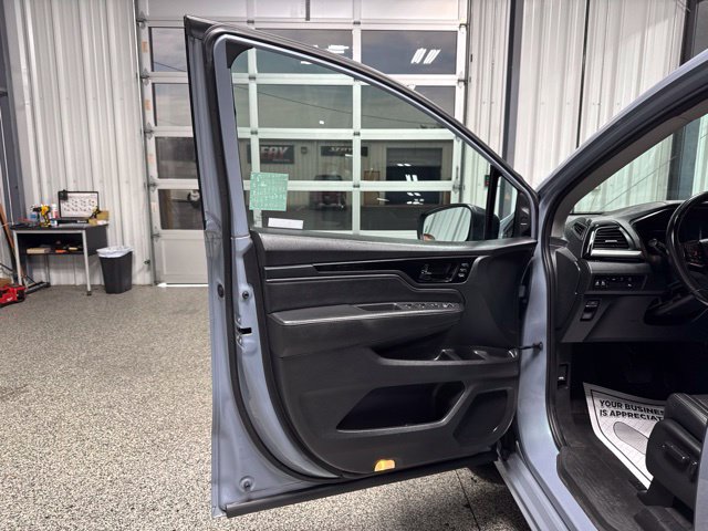 Used 2023 Honda Odyssey Touring image 7