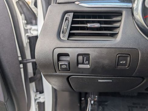 Used 2019 Chevrolet Impala LT image 20