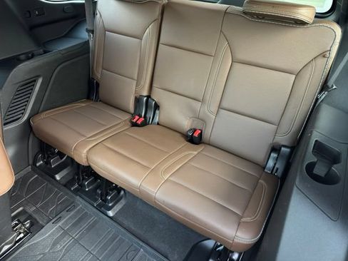 Used 2021 Chevrolet Tahoe High Country AWD/4WD image 10