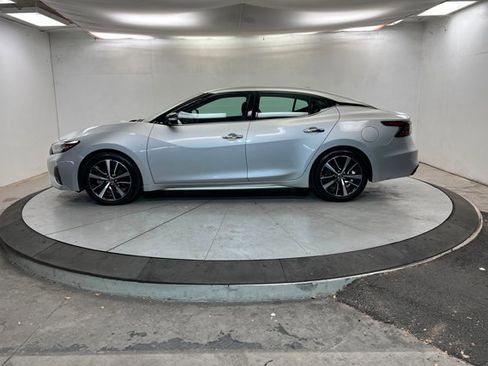 Used 2023 Nissan Maxima SV w/ Floor Mat Group image 2