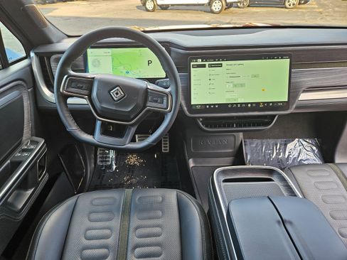 Used 2023 Rivian R1S Launch Edition Quad AWD/4WD image 17