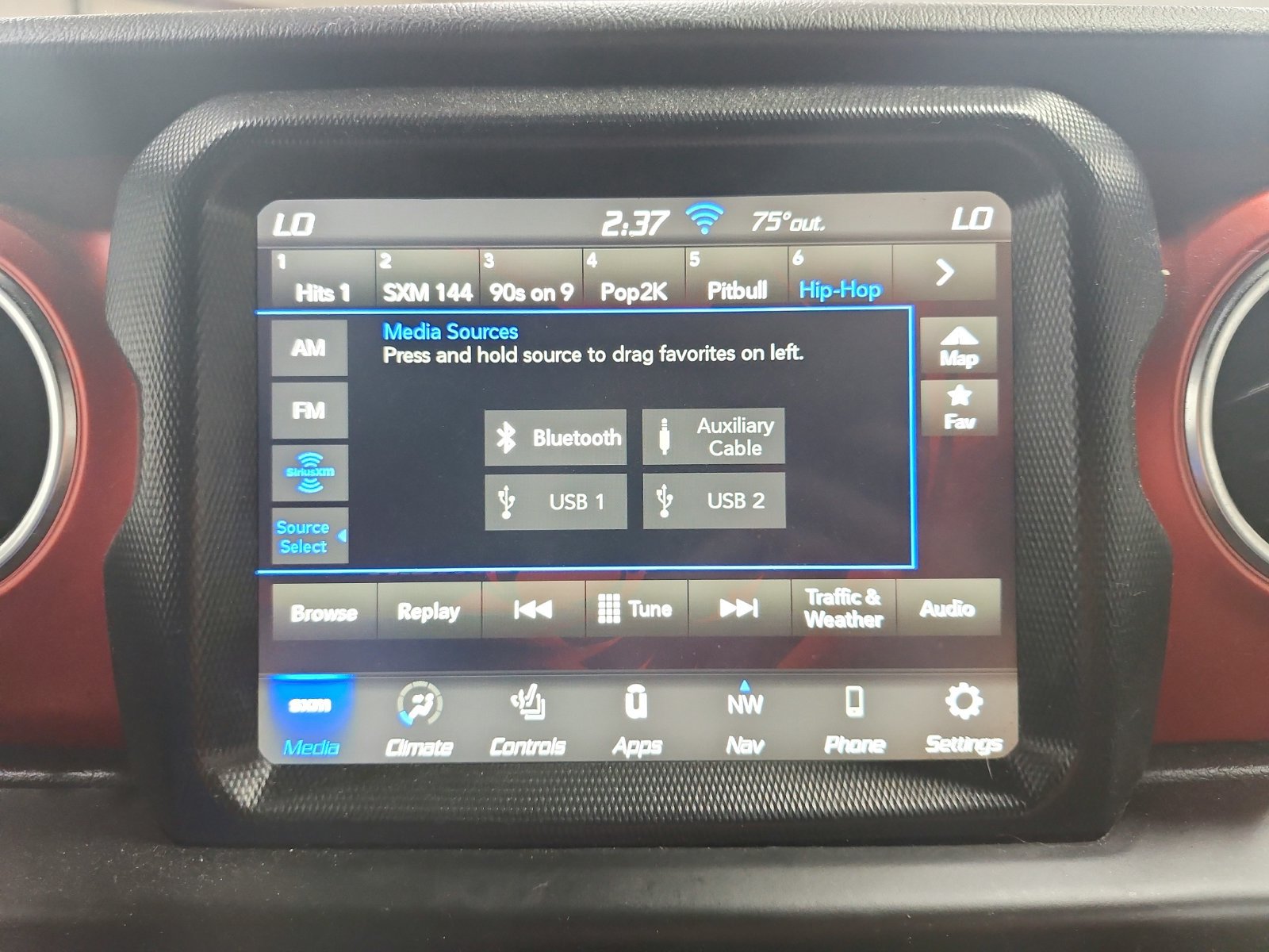 Used 2022 Jeep Wrangler Unlimited Rubicon w/ LED Lighting Group AWD/4WD image 13