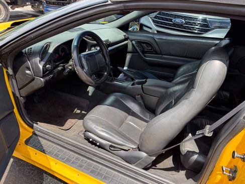 Used 1995 Chevrolet Camaro Z28 RWD image 16