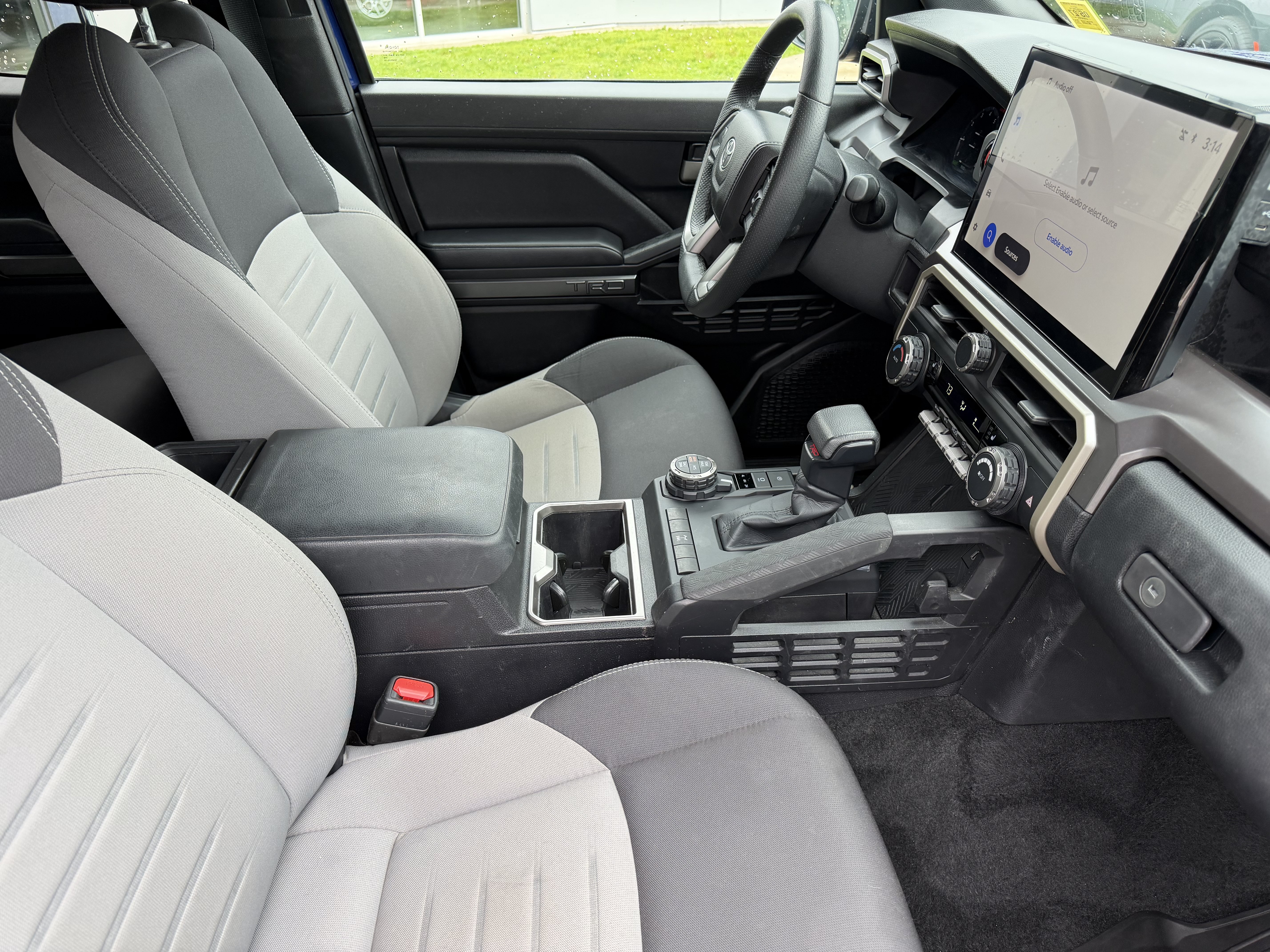 Used 2025 Toyota Tacoma TRD Off-Road AWD/4WD image 13