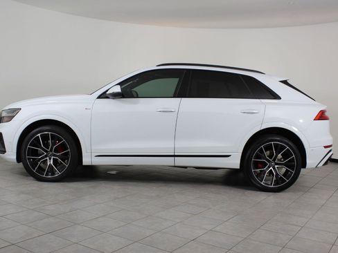 Used 2021 Audi Q8 Premium Plus w/ Premium Plus Package image 2