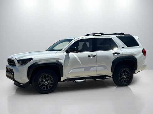 Used 2026 Toyota 4Runner SR5 AWD/4WD image 8