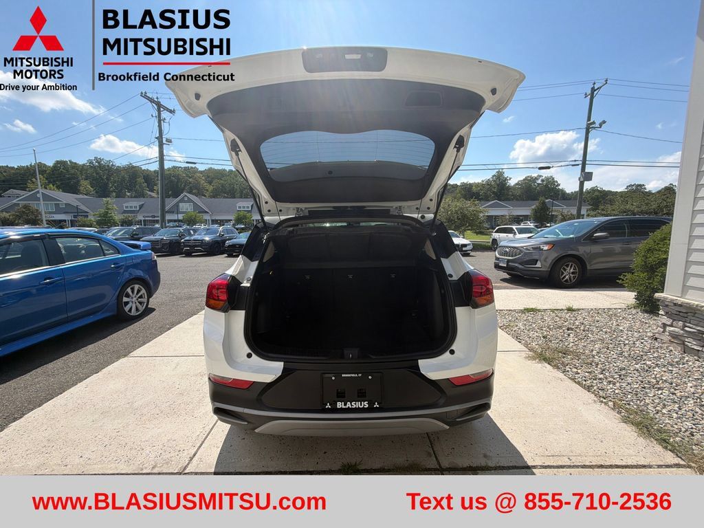 Used 2024 Buick Encore GX Preferred FWD image 44