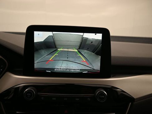 Used 2021 Ford Escape SE w/ SE Sport Appearance Package image 11