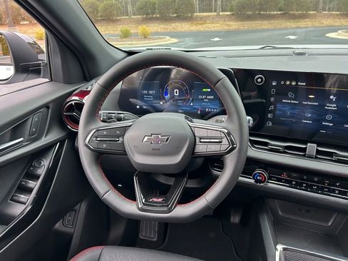 New 2026 Chevrolet Equinox RS image 25