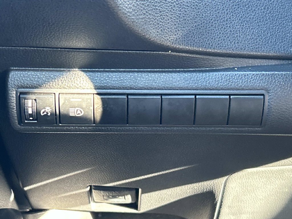 Used 2024 Toyota Corolla SE FWD image 26