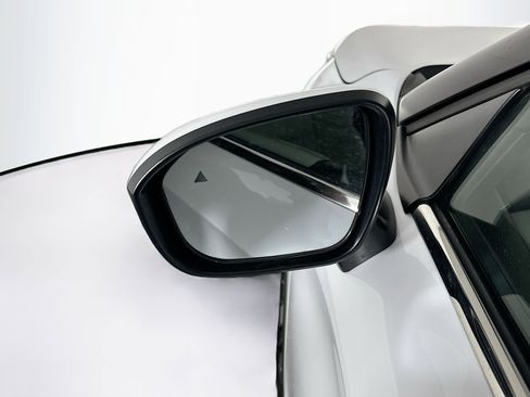 Used 2025 Mitsubishi Outlander SEL image 16