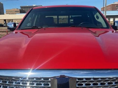 Used 2016 RAM 1500 Laramie image 2