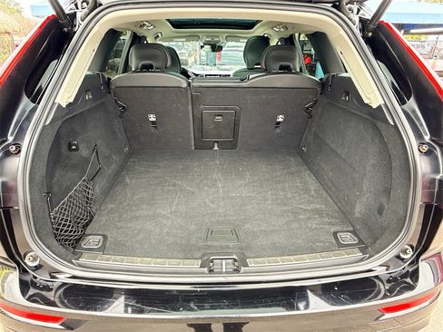 Used 2023 Volvo XC60 B5 Ultimate image 30