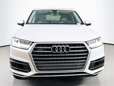 Used 2019 Audi Q7 3.0T Prestige w/ Prestige Package image 2