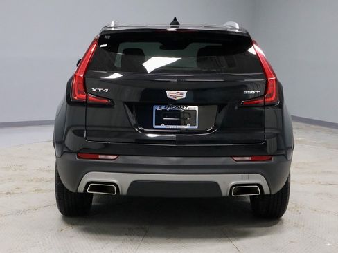 Used 2023 Cadillac XT4 Premium Luxury image 9