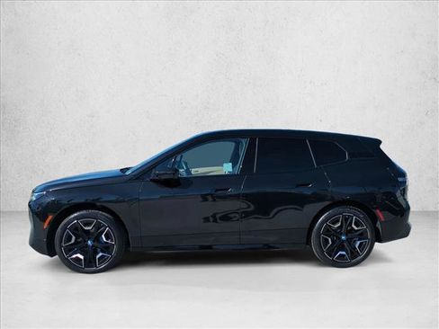 Used 2025 BMW iX xDrive50 w/ Sport Package AWD/4WD image 9