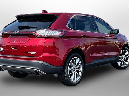 Used 2018 Ford Edge Titanium w/ Equipment Group 301A FWD image 11