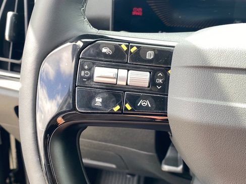 New 2026 Kia Sorento LX FWD image 14