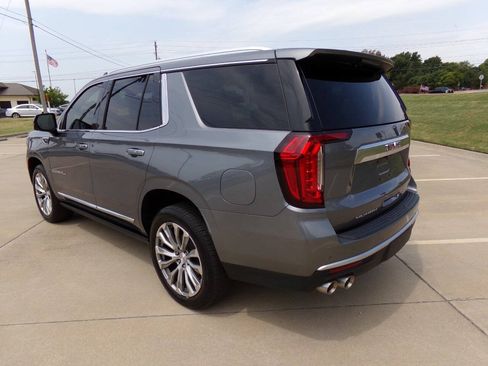 Used 2022 GMC Yukon Denali w/ Denali Premium Package AWD/4WD image 38
