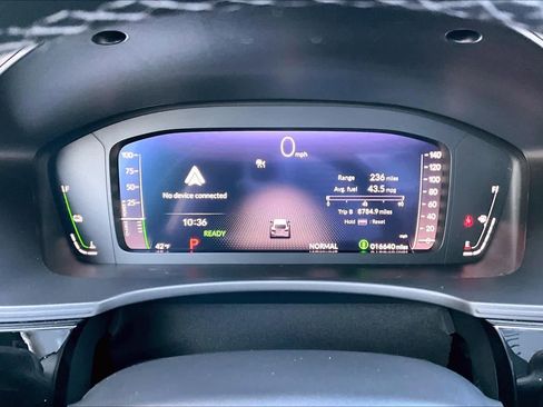 Used 2025 Honda Civic Sport Touring image 22