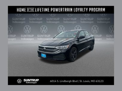 Used 2024 Volkswagen Jetta SE w/ Panoramic Sunroof Package
