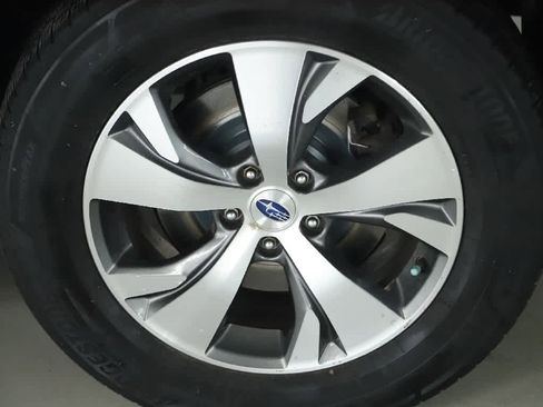 Used 2019 Subaru Ascent Premium w/ Popular Package #2 image 41