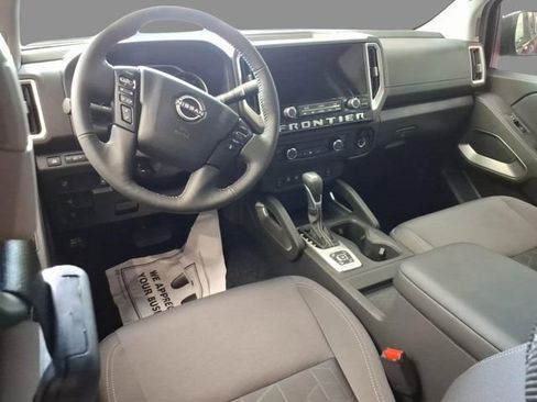 New 2026 Nissan Frontier SV w/ SV Convenience Package AWD/4WD image 9