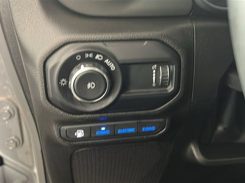 Used 2023 Jeep Wrangler Unlimited w/ Convenience Group AWD/4WD image 23