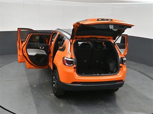 New 2026 Jeep Compass Limited w/ Mopar Graphics Package image 51