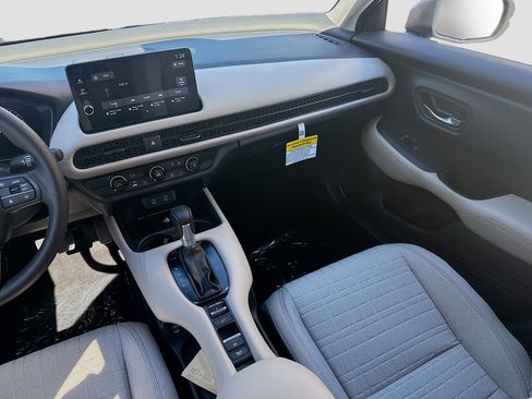 New 2026 Honda HR-V LX image 18
