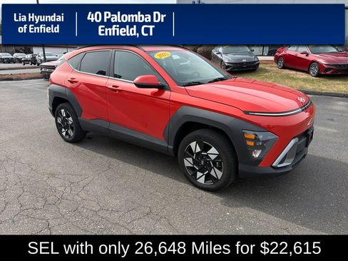 Used 2025 Hyundai Kona SEL image 1