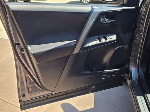 Used 2014 Toyota RAV4 XLE FWD image 25