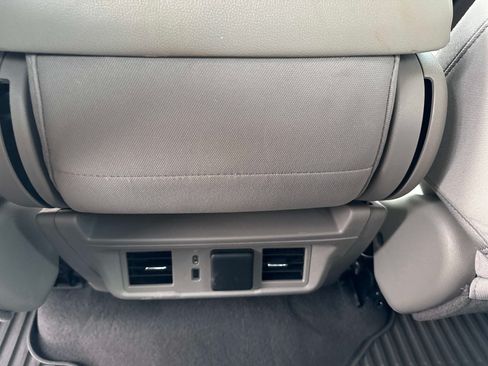 Used 2022 Chevrolet Silverado 1500 LT RWD image 17