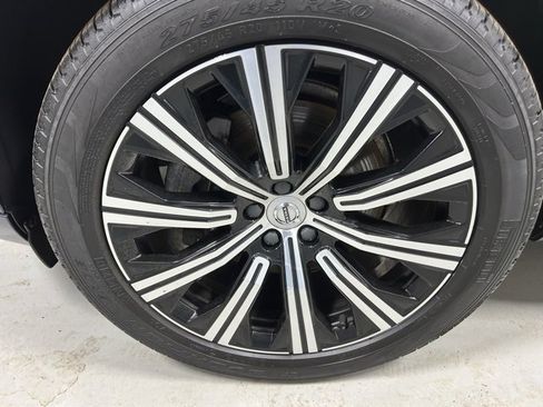 Used 2024 Volvo XC90 B5 Plus w/ Protection Package Premier image 4