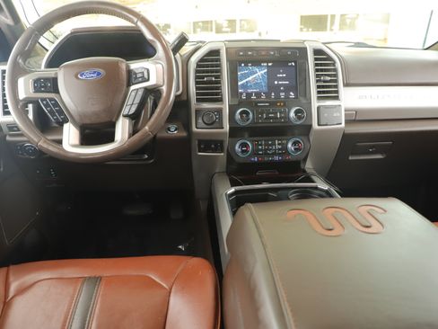 Used 2019 Ford F350 King Ranch w/ FX4 Off-Road Package image 20