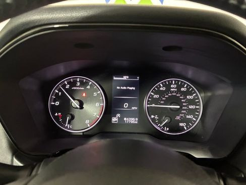 Used 2024 Subaru Outback Premium image 13