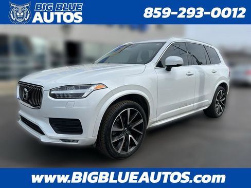Used 2021 Volvo XC90 T6 Momentum w/ Advanced Package image 1