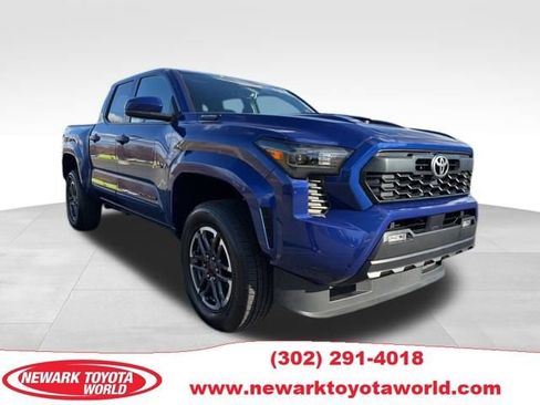 Used 2024 Toyota Tacoma TRD Sport image 1