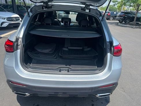 Used 2025 Mercedes-Benz GLC 350e 4MATIC image 8