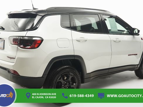 Used 2023 Jeep Compass Trailhawk AWD/4WD image 6