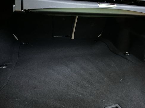 Used 2015 Mercedes-Benz E 250 BlueTEC Sedan w/ Premium 1 Package image 29