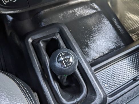 Used 2022 RAM 2500 Tradesman w/ Chrome Appearance Group image 30