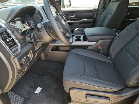 New 2026 RAM 1500 Express AWD/4WD image 21
