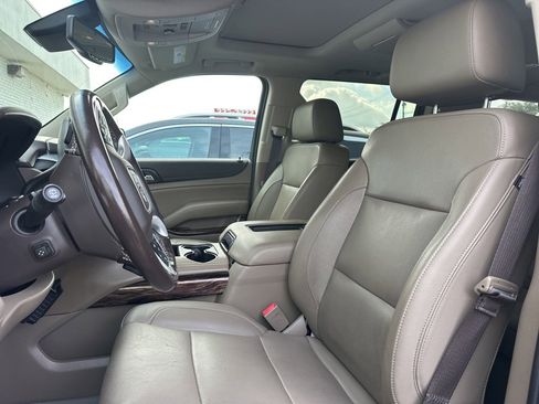 Used 2019 GMC Yukon XL SLT w/ Open Road Package RWD image 8