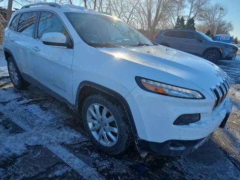 Used 2016 Jeep Cherokee Limited w/ Luxury Group image 2