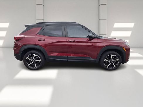 Used 2023 Chevrolet TrailBlazer RS w/ Convenience Package AWD/4WD image 5