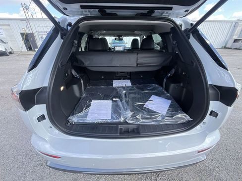 New 2025 Mitsubishi Outlander SE image 24