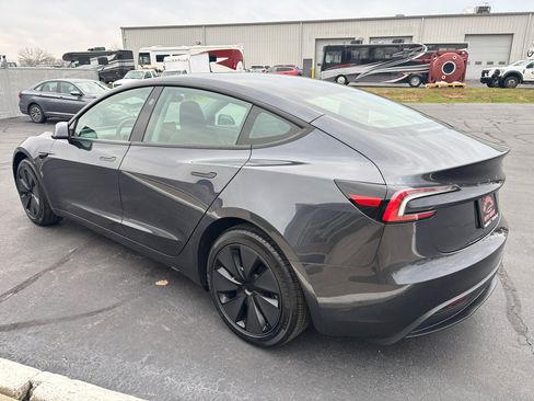 Used 2025 Tesla Model 3 Long Range image 5